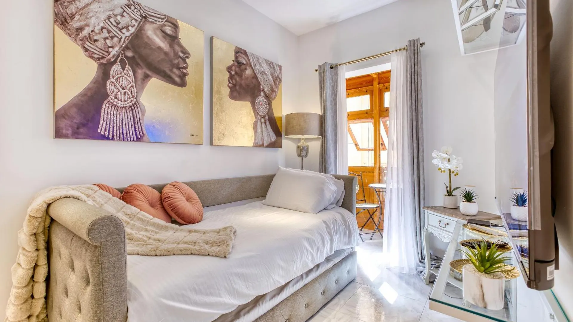 Apartment Stylish Valletta Suites