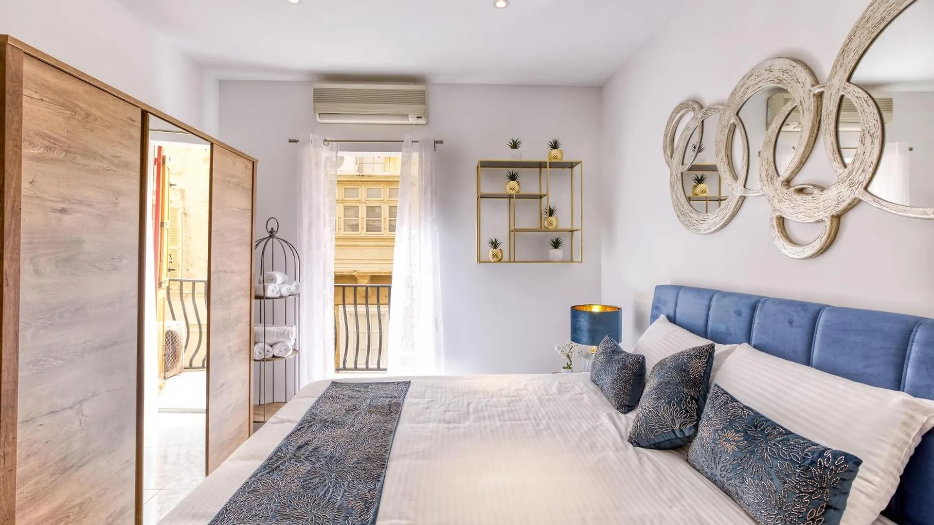 Stylish Valletta Suites Apartment
